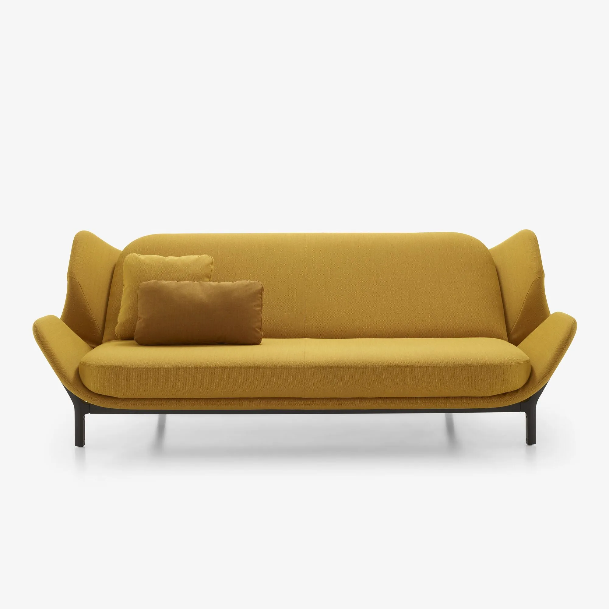 Clam Bed Settee With 2 Arms