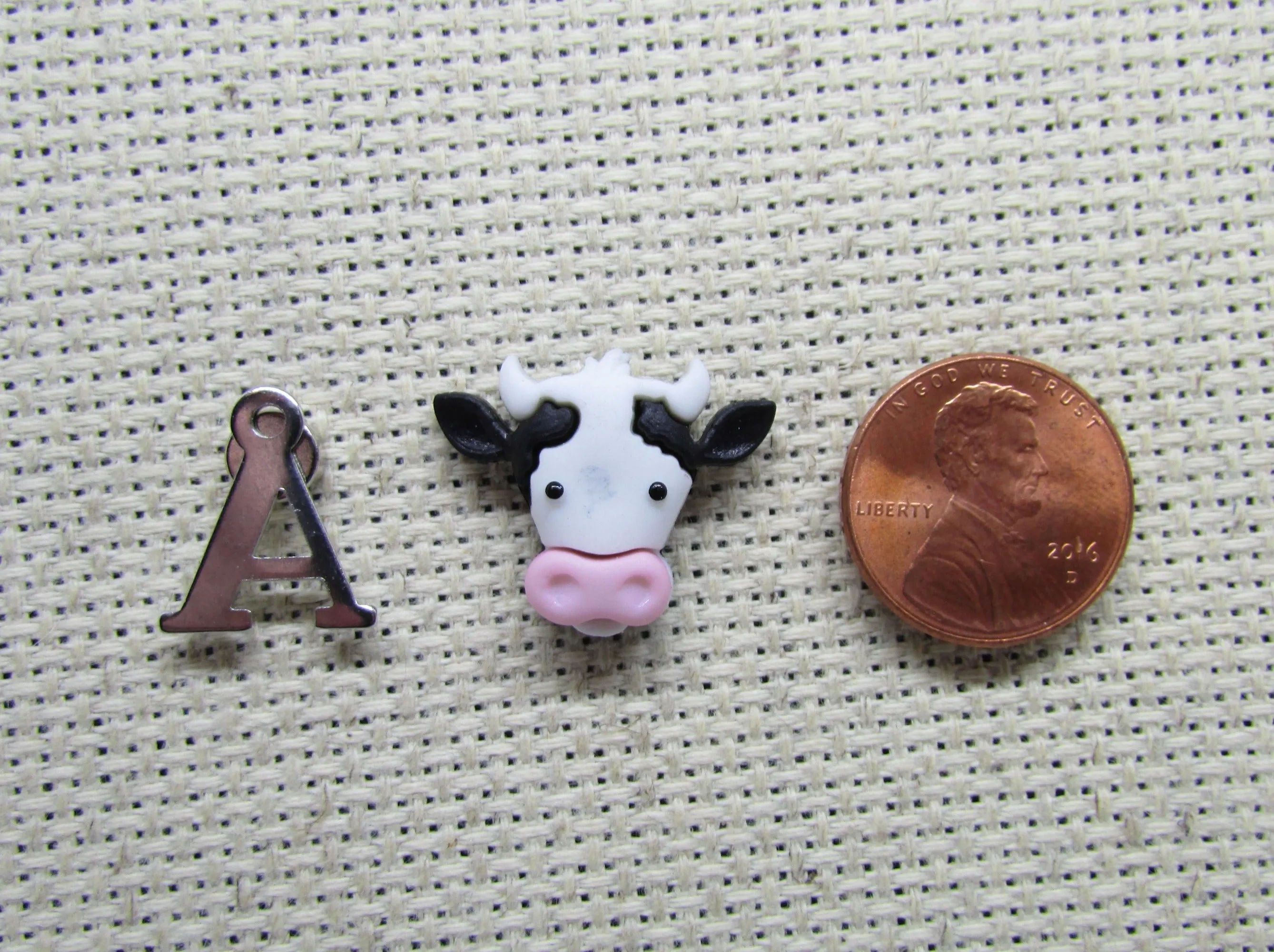 Cows Needle Minder, Cover Minder, Magnet