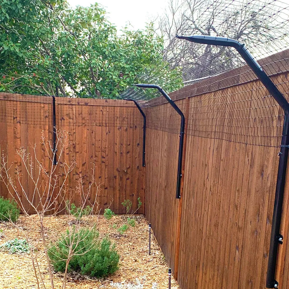 Houdini-Proof Fence Extender for Dogs