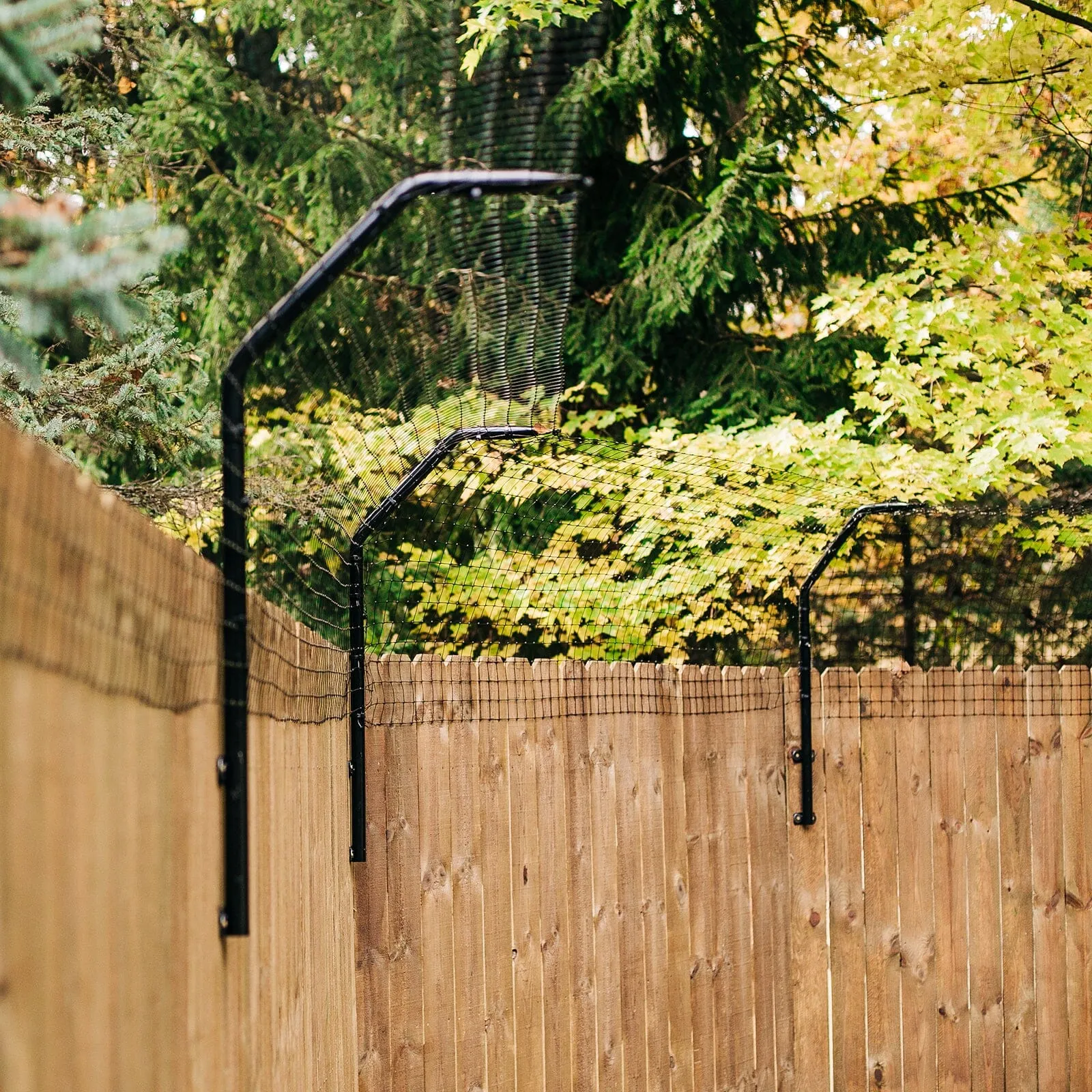 Houdini-Proof Fence Extender for Dogs