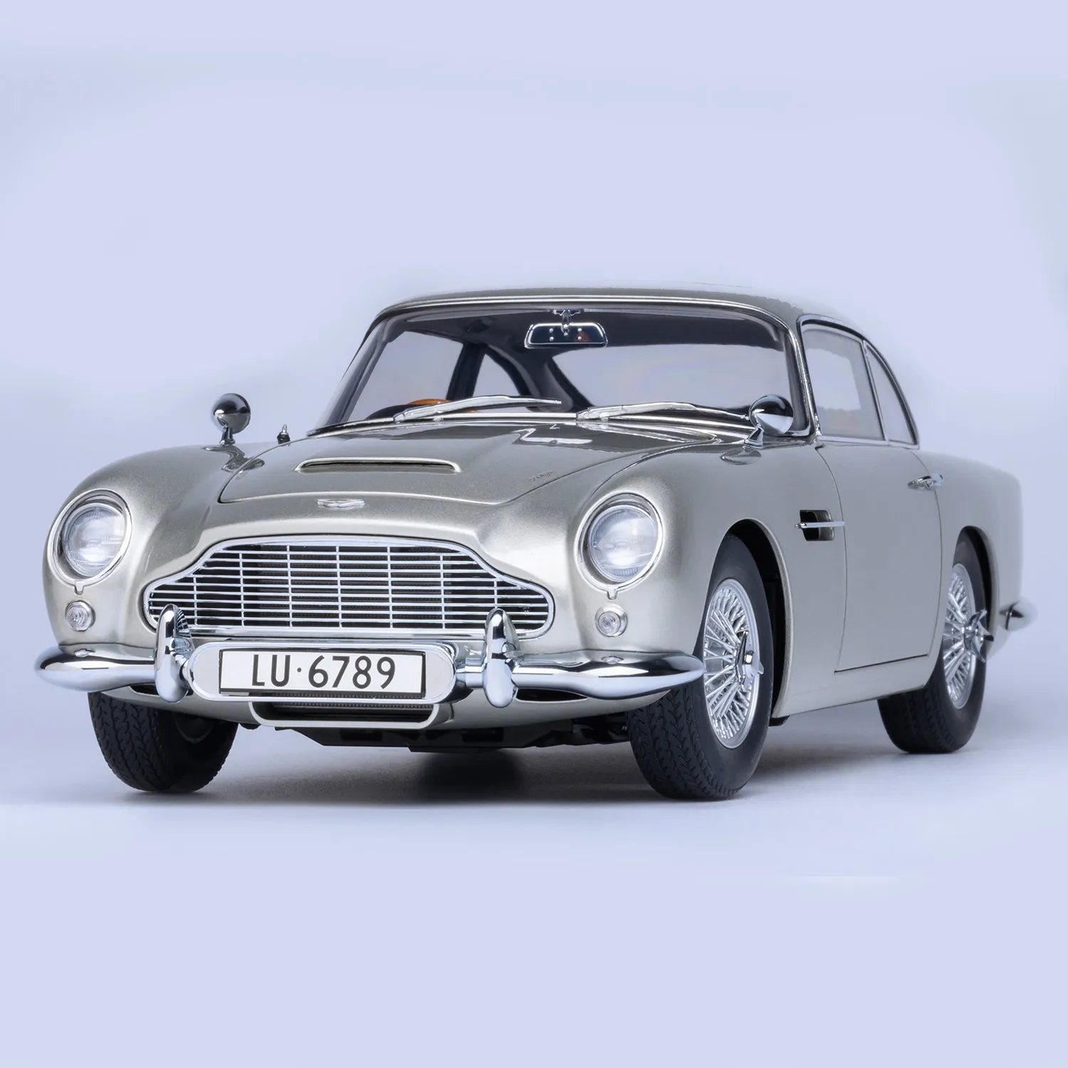 James Bond Aston Martin DB5 Model Car - Goldfinger Edition - By AUTOart