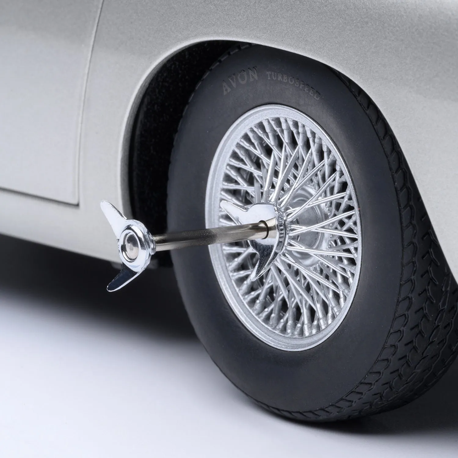 James Bond Aston Martin DB5 Model Car - Goldfinger Edition - By AUTOart