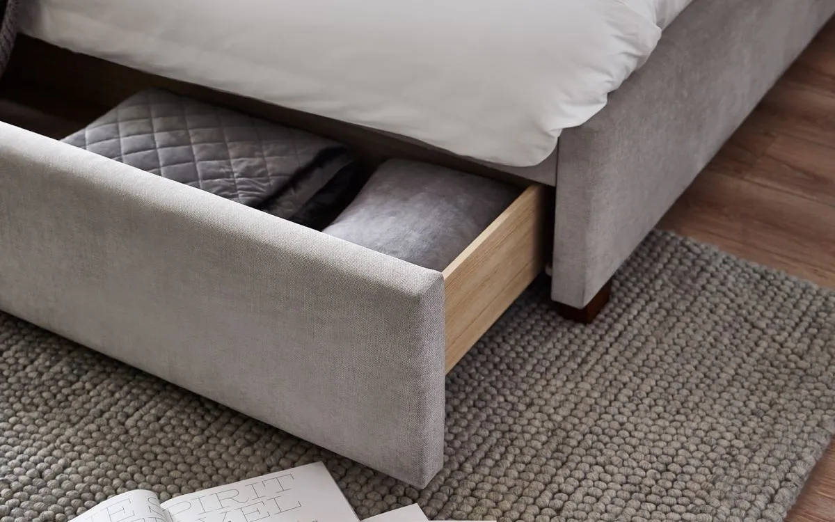 Julian Bowen Savannah Bed