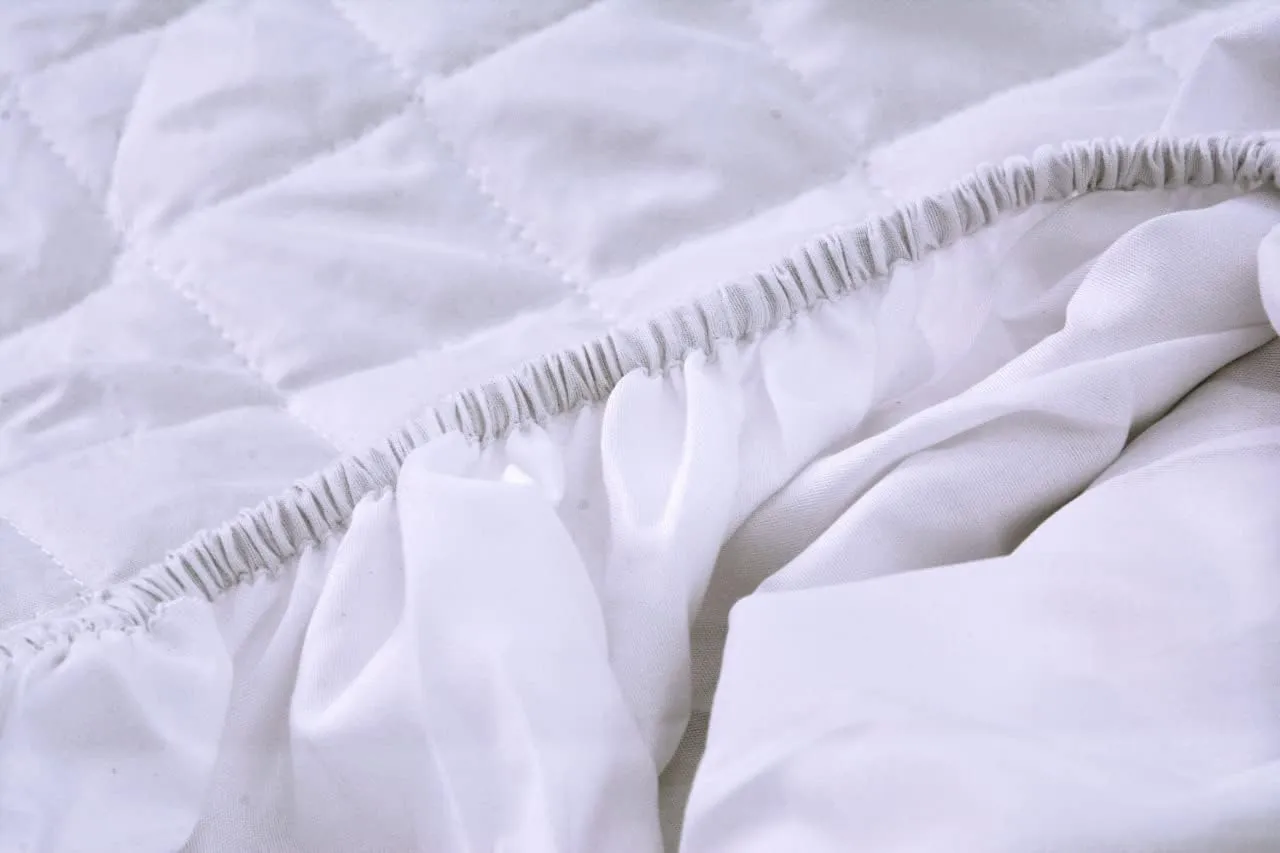Waterproof Quilted Mattress Protector – 40 cm Extra Deep, 120 GSM Filling